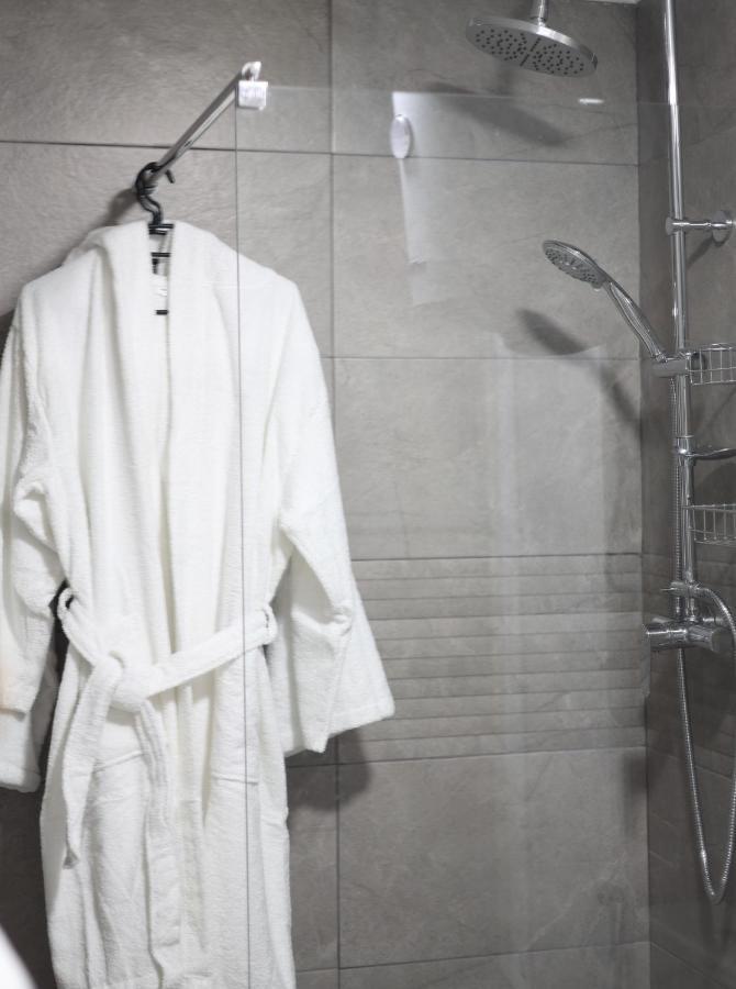Ukhutiecohouse Villa Vani Kültér fotó
