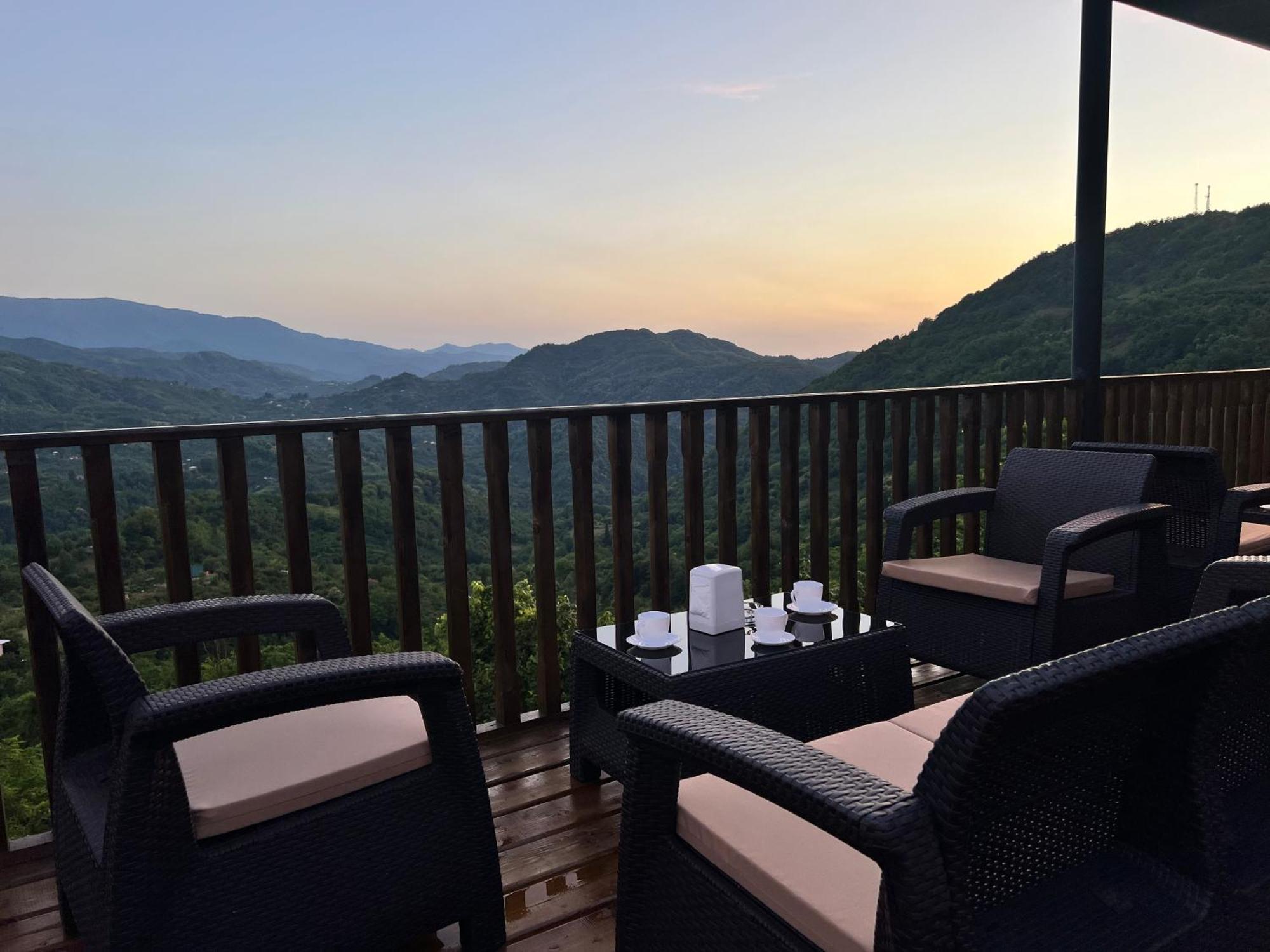 Ukhutiecohouse Villa Vani Kültér fotó